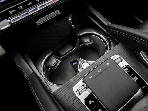 Used 2024 Mercedes-Benz Maybach GLS 600 4MATIC image 69