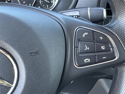 Used 2023 Mercedes-Benz Metris image 23