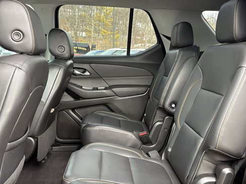 Used 2021 Chevrolet Traverse RS image 27