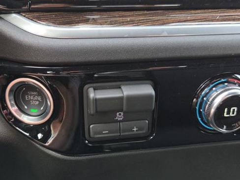 New 2026 GMC Sierra 2500 SLE w/ Preferred Package image 36