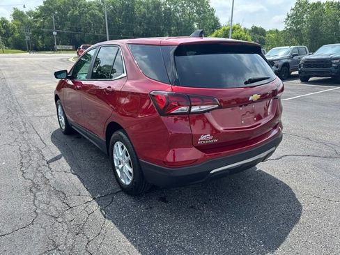 Used 2024 Chevrolet Equinox LT w/ LPO, Floor Liner Package AWD/4WD image 5