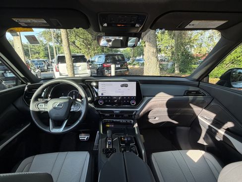 Certified 2025 Lexus TX 350 AWD image 36