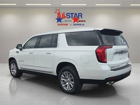 Used 2022 GMC Yukon XL Denali image 5