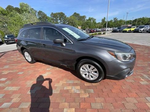 Used 2019 Subaru Outback 2.5i AWD/4WD image 37