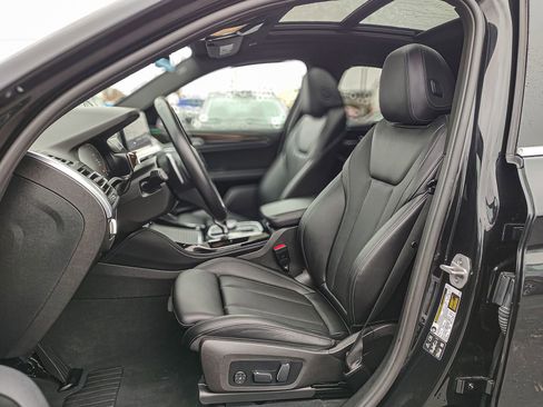 Used 2024 BMW X4 xDrive30i image 18