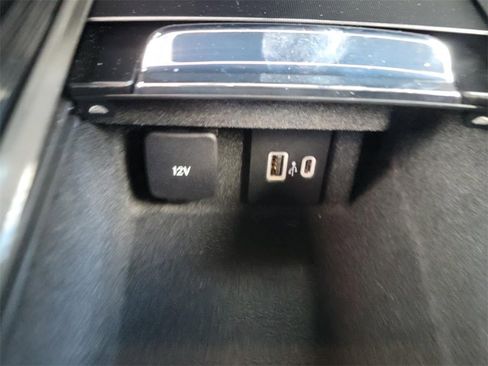 Used 2022 Lincoln Corsair Standard w/ Equipment Group 101A image 26