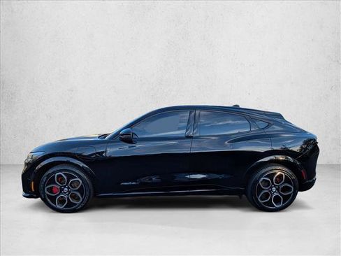 Used 2021 Ford Mustang Mach-E GT image 9