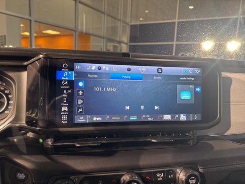 Used 2024 Jeep Wrangler Sahara w/ Technology Group image 31