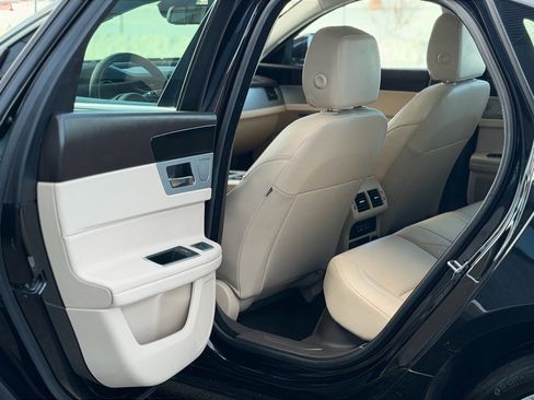 Used 2016 Jaguar XF Premium image 7