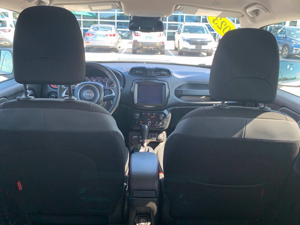 Used 2023 Jeep Renegade Trailhawk AWD/4WD image 30