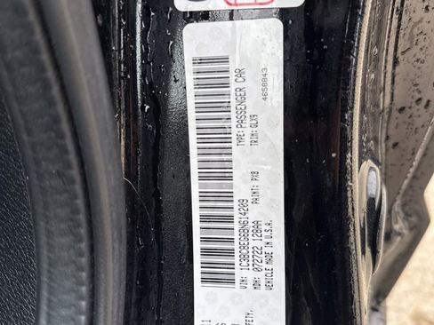 Used 2011 Chrysler 200 S image 20