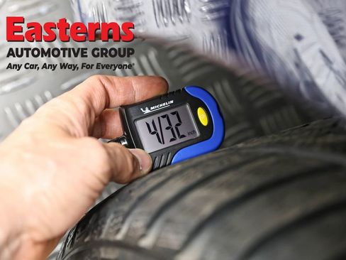 Used 2018 Tesla Model 3 Long Range image 22