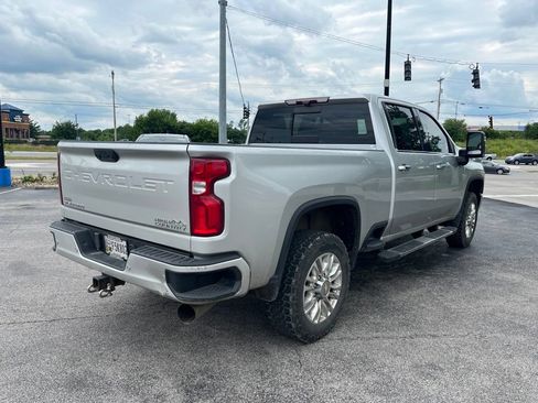 Used 2021 Chevrolet Silverado 2500 High Country w/ Z71 Off-Road Package AWD/4WD image 3