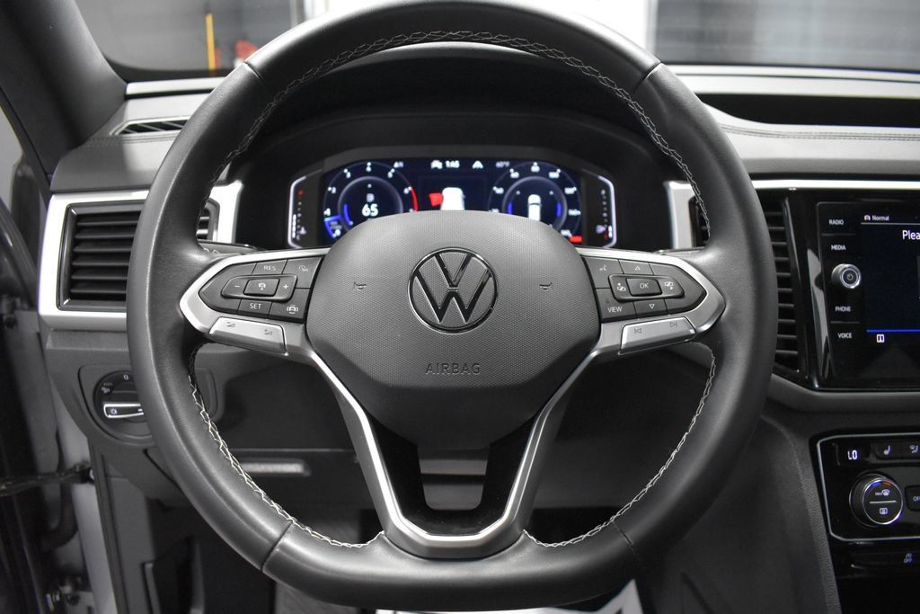 Used 2023 Volkswagen Atlas Cross Sport SE AWD/4WD image 25
