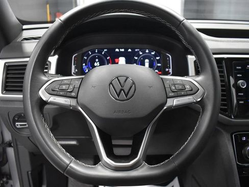 Used 2023 Volkswagen Atlas Cross Sport SE image 25