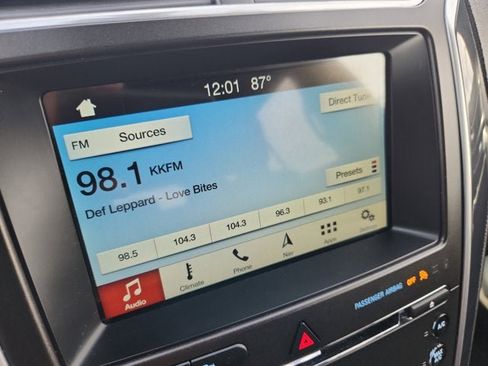 Used 2018 Ford Explorer Limited w/ Equipment Group 301A image 18