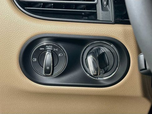 Certified 2026 Porsche Macan S AWD/4WD image 13