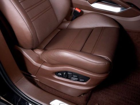 Used 2022 Porsche Cayenne Turbo S image 59