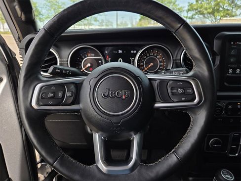 Used 2018 Jeep Wrangler Unlimited Sahara w/ Cold Weather Group image 22