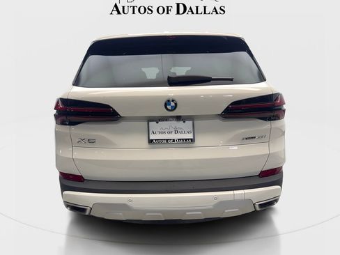 Used 2024 BMW X5 xDrive40i w/ Parking Assistance Package AWD/4WD image 7