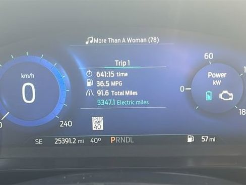 Used 2021 Ford Escape Titanium image 23