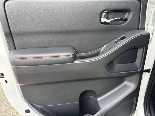 Certified 2025 Nissan Frontier Pro-X RWD image 20