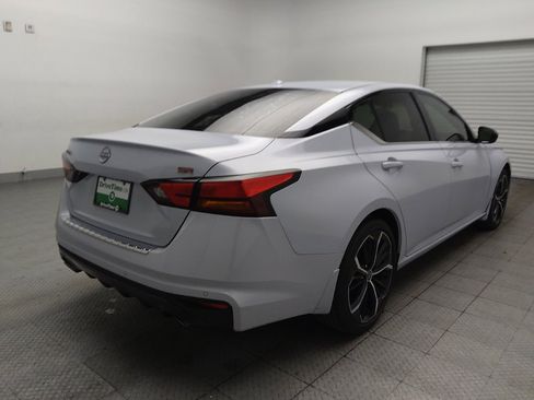 Used 2023 Nissan Altima 2.5 SR FWD image 9