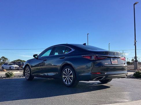 Used 2022 Lexus ES 350 image 7