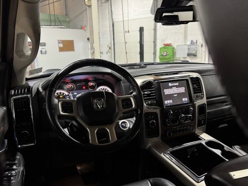 Used 2014 RAM 3500 Laramie w/ Convenience Group image 14