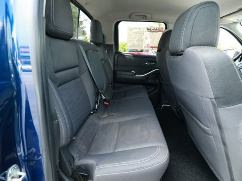 Used 2022 Nissan Frontier SV AWD/4WD image 30