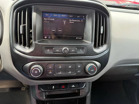 Used 2022 Chevrolet Colorado W/T RWD image 22