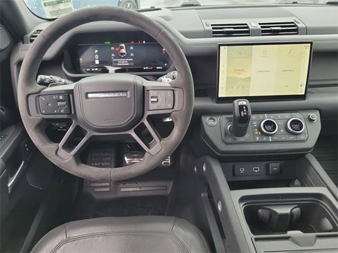 Used 2024 Land Rover Defender 110 Carpathian Edition image 4