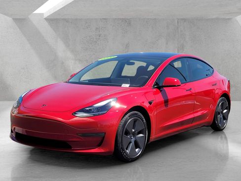 Used 2022 Tesla Model 3 Long Range AWD/4WD image 8