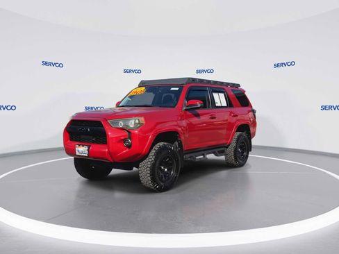 Used 2021 Toyota 4Runner SR5 Premium w/ Moonroof Package AWD/4WD image 4