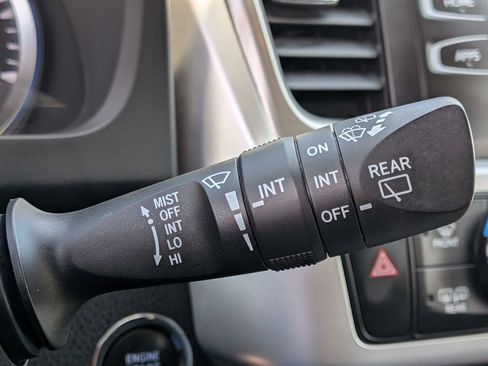 Used 2019 Toyota Highlander XLE AWD/4WD image 20