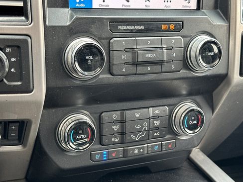 Used 2019 Ford F250 Platinum w/ Platinum Ultimate Package image 19