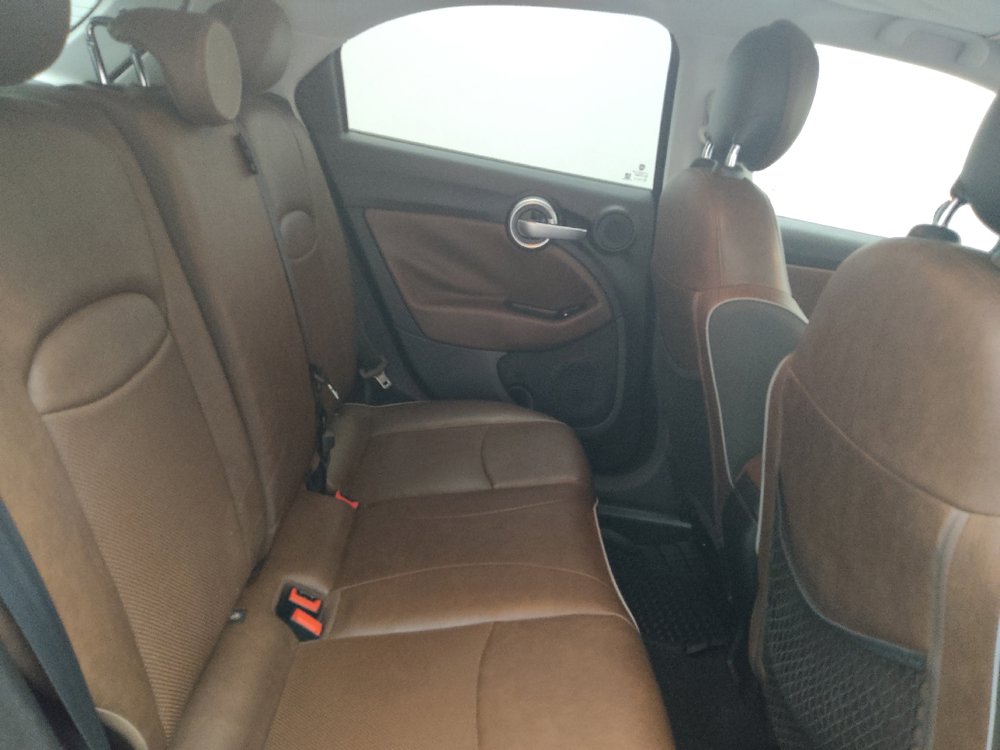 Used 2016 FIAT 500X Lounge FWD image 19