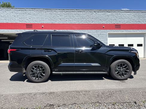 Certified 2026 Toyota Sequoia Platinum AWD/4WD image 2