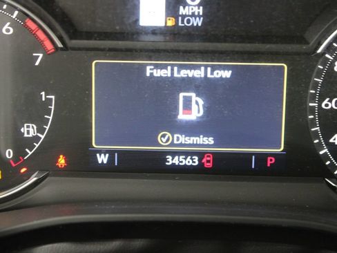 Used 2024 Cadillac XT5 Premium Luxury FWD image 18