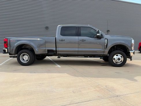Used 2024 Ford F350 Lariat w/ FX4 Off-Road Package AWD/4WD image 2