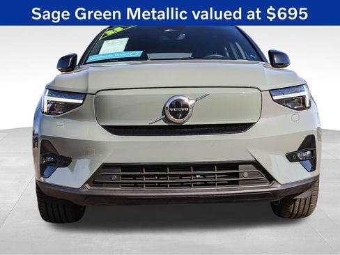 Used 2023 Volvo XC40 Recharge Ultimate AWD/4WD image 2