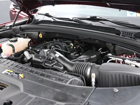 Used 2023 Jeep Grand Cherokee Altitude image 32