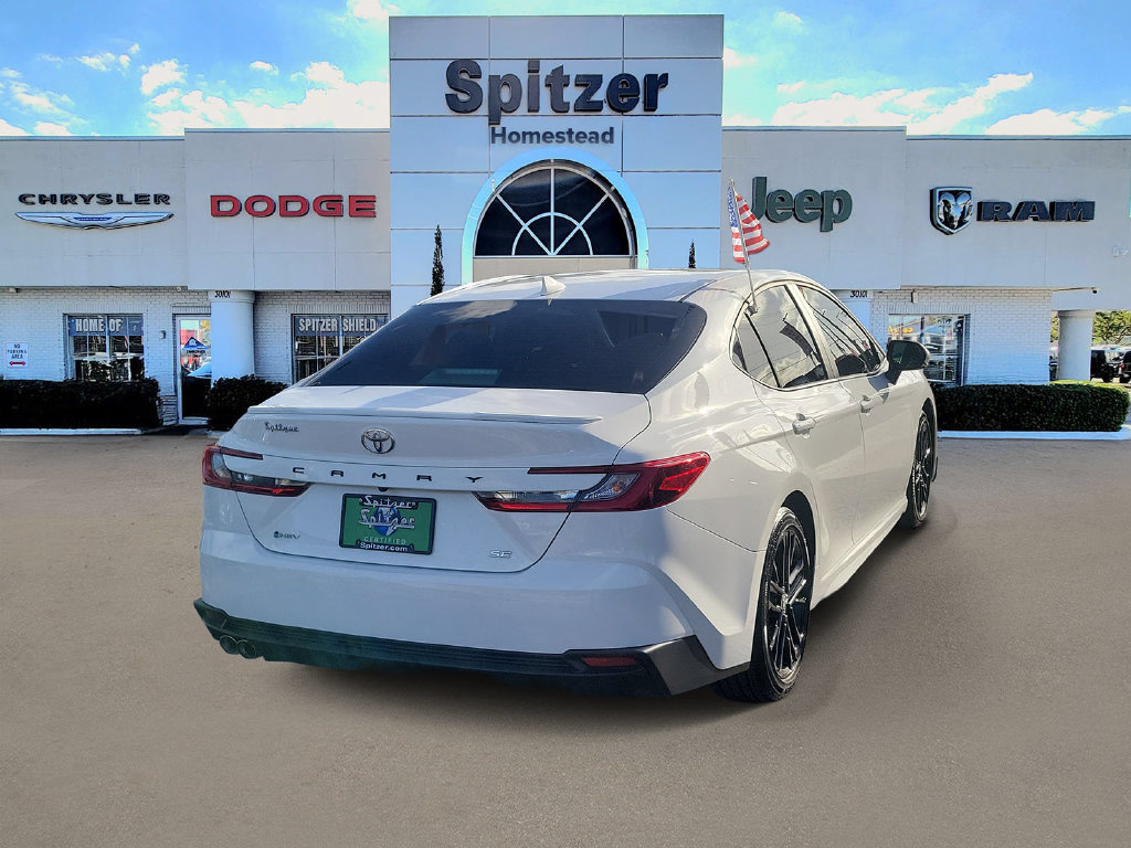Used 2025 Toyota Camry SE w/ Multimedia Upgrade Package FWD image 2