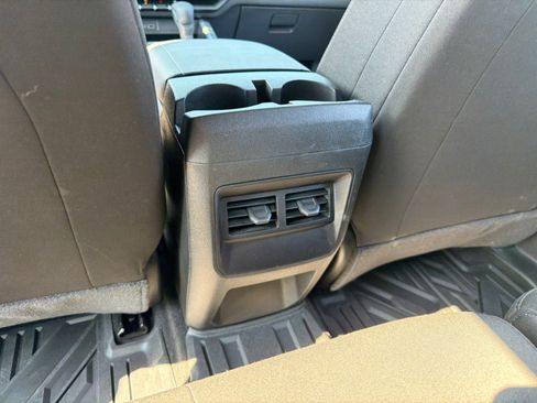 Used 2026 Chevrolet Colorado Trail Boss AWD/4WD image 11