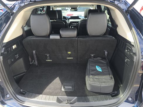 Used 2024 MAZDA CX-90 Plug-In Hybrid w/ Premium Pkg AWD/4WD image 17