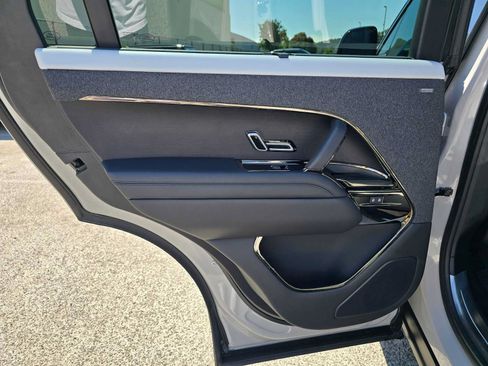 Used 2025 Land Rover Range Rover Sport Autobiography AWD/4WD image 15