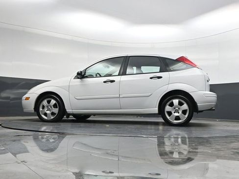 Used 2003 Ford Focus ZX5 image 27