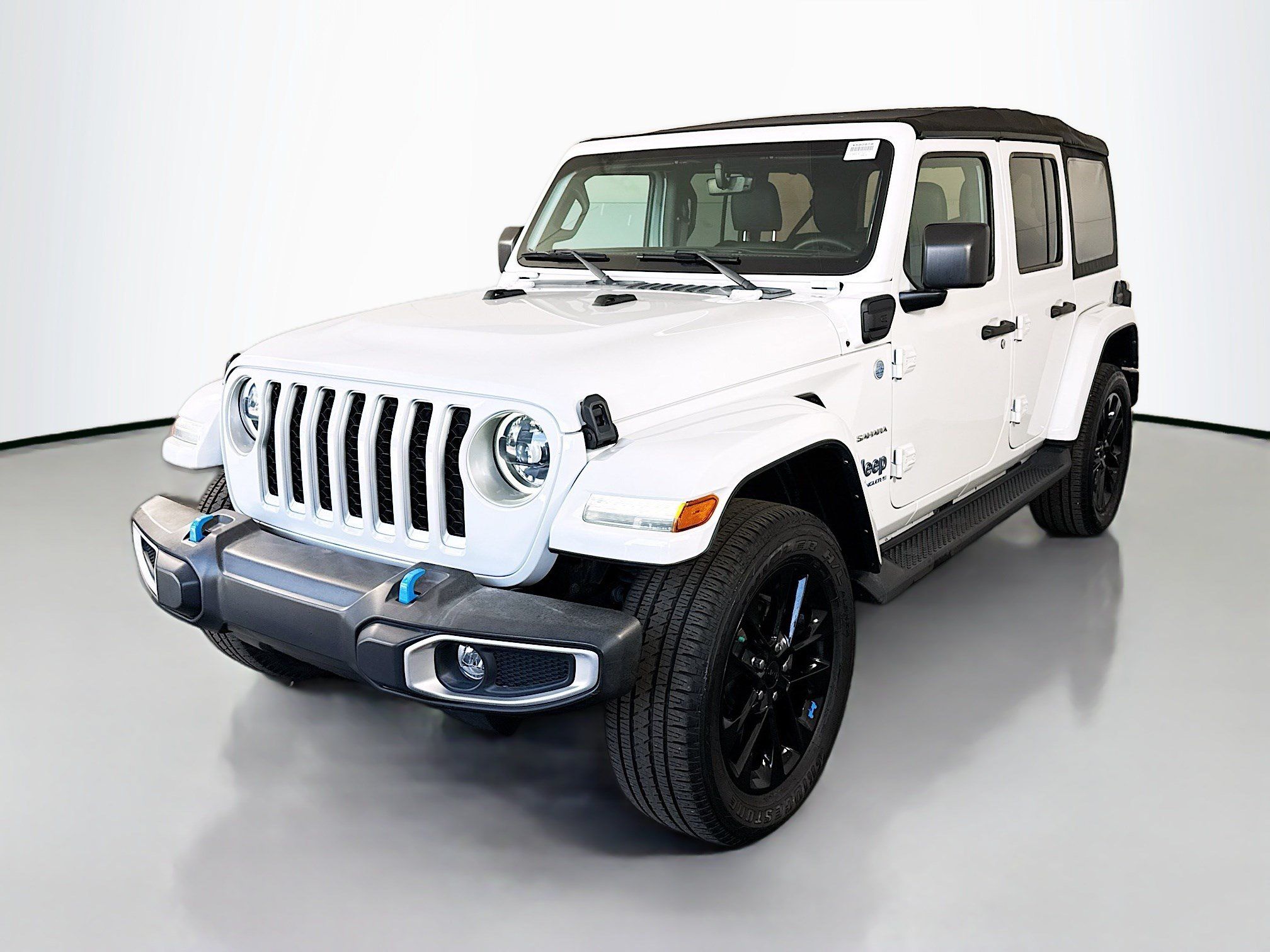Used 2023 Jeep Wrangler Unlimited Sahara AWD/4WD image 4