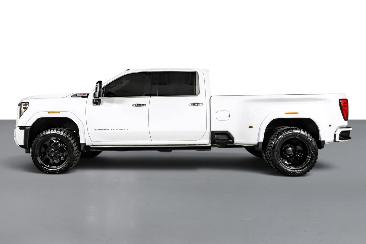 Used 2024 GMC Sierra 3500 Denali w/ Denali Reserve Package AWD/4WD image 12