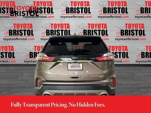 Used 2019 Ford Edge Titanium AWD/4WD image 4